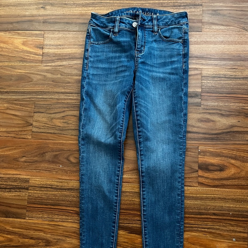American Eagle skinny jeans GREAT condition size 4 regular